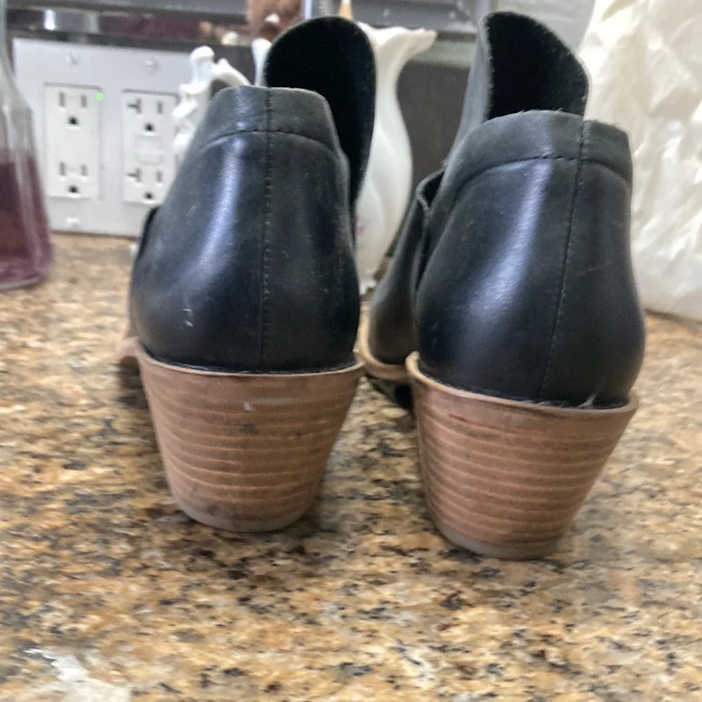 Kelsi‎ Dagger booties